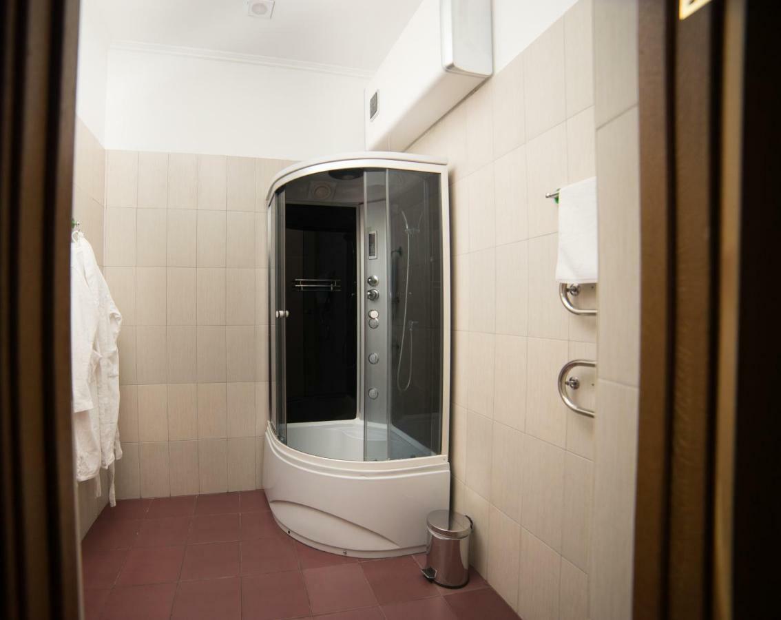 Alex Hotel Odessa Eksteriør billede
